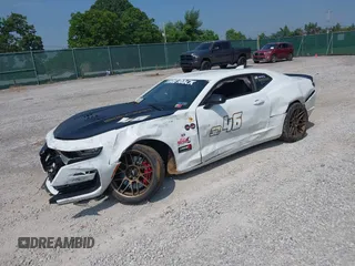 2019 Chevrolet Camaro 2SS с VIN 1G1FG1R78K0153815, выставлен на аукционе IAAI как лот 42409195 с пробегом 23 314 миль миль и . История ставок и продаж доступна на DreamBid. Изображение 19.