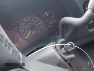 2000 Chevrolet Blazer LT z VIN 1GNDT13WXY2214421, wystawiony jako IAAI lot #41525220 z przebiegiem Nie podano mil oraz . Historia ofert i sprzedaży dostępna na DreamBid. Obrazek 11.