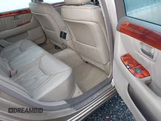 2001 Lexus LS 430 z VIN JTHBN30F410007341, wystawiony jako IAAI lot #41261861 z przebiegiem 214 968 mil mil oraz . Historia ofert i sprzedaży dostępna na DreamBid. Obrazek 8.