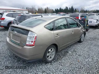 2006 Toyota Prius with VIN JTDKB20U763154763, listed as a IAAI auction lot 41671104 with 193,635 mi miles. Bid and sale history available at carsss.com. Image 4.