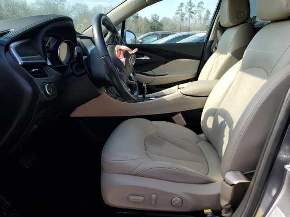 2020 Buick Envision Preferred with VIN LRBFXBSA4LD136053, listed as a Copart auction lot 46353755 with 25,994 mi miles and Salvage Title. Bid and sale history available at carsss.com. Image 7.