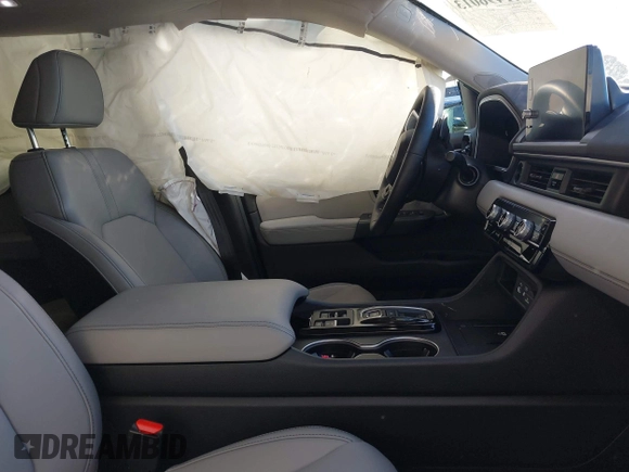 2024 Honda Pilot Touring with VIN 5FNYG2H7XRB016877, listed as a IAAI auction lot 41496013 with 18,213 mi miles and . Bid and sale history available at DreamBid. Image 5.