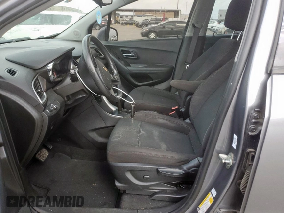 2020 Chevrolet Trax LS with VIN 3GNCJKSB4LL175757, listed as a Copart auction lot 61504935 with 83,028 mi miles and Clean title. Bid and sale history available at DreamBid. Image 7.