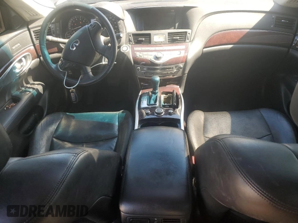 2013 Infiniti M z VIN JN1BY1AP9DM512439, wystawiony jako Copart lot #50368165 z przebiegiem 177 809 mil mil oraz Szkoda całkowita • Salvage title. Historia ofert i sprzedaży dostępna na DreamBid. Obrazek 8.
