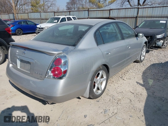 2005 Nissan Altima SE with VIN 1N4BL11E55C113650, listed as a IAAI auction lot 41781549 with 41,858 mi miles. Bid and sale history available at carsss.com. Image 4.