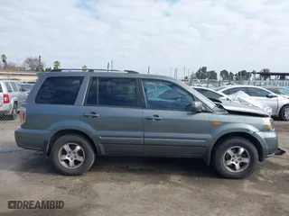 2007 Honda Pilot EX-L with VIN 5FNYF28647B016901, listed as a IAAI auction lot 41522913 with 159,244 mi miles. Bid and sale history available at carsss.com. Image 14.