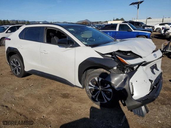2023 Toyota bZ4X XLE with VIN JTMAAAAA1PA025511, listed as a Copart auction lot 44726265 with 17,460 mi miles and Salvage Title. Bid and sale history available at carsss.com. Image 4.