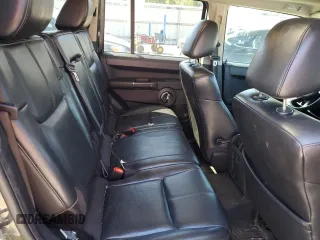 2010 Jeep Commander Limited z VIN 1J4RG5GT0AC153228, wystawiony jako Copart lot #75686884 z przebiegiem 178 715 mil mil oraz Szkoda całkowita • Salvage title. Historia ofert i sprzedaży dostępna na DreamBid. Obrazek 11.
