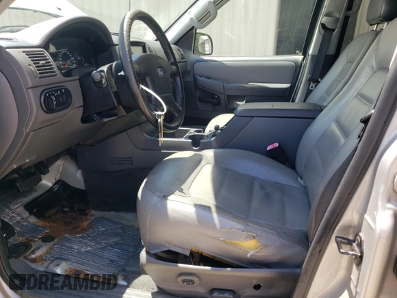 2005 Ford Explorer XLT z VIN 1FMZU73K45UB04875, wystawiony jako Copart lot #60970685 z przebiegiem 180 998 mil mil oraz Szkoda całkowita • Salvage title. Historia ofert i sprzedaży dostępna na DreamBid. Obrazek 7.
