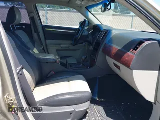 2005 Chrysler 300 Touring z VIN 2C3AA53G05H574466, wystawiony jako IAAI lot #42394595 z przebiegiem Nie podano mil oraz . Historia ofert i sprzedaży dostępna na DreamBid. Obrazek 5.
