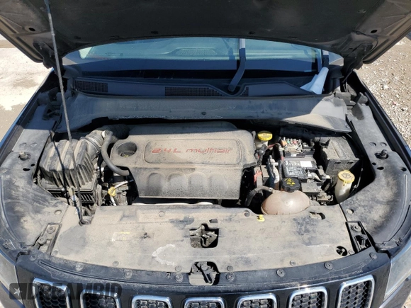 2017 Jeep Compass Latitude with VIN 3C4NJCBB8HT653337, listed as a Copart auction lot 52297435 with 116,693 mi miles and Non repairable. Bid and sale history available at DreamBid. Image 12.