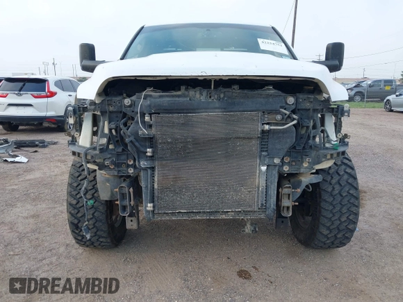 2012 Ram 2500 ST z VIN 3C6UD5HL7CG151684, wystawiony jako IAAI lot #42254751 z przebiegiem 205 423 mil mil oraz . Historia ofert i sprzedaży dostępna na DreamBid. Obrazek 6.