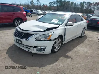 2015 Nissan Altima SL with VIN 1N4BL3AP1FC448712, listed as a IAAI auction lot 41834580 with 165,633 mi miles and . Bid and sale history available at carsss.com. Image 2.