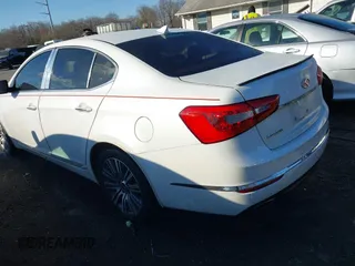 2016 Kia Cadenza Premium with VIN KNALN4D76G5216524, listed as a IAAI auction lot 41029900 with 176,083 mi miles. Bid and sale history available at carsss.com. Image 3.