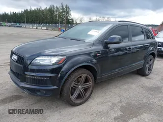 2013 Audi Q7 3.0T S line Prestige with VIN WA1DGAFE9DD015594, listed as a IAAI auction lot 41795868 with 123,525 mi miles. Bid and sale history available at carsss.com. Image 17.