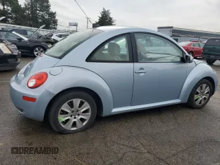 2010 Volkswagen New Beetle Coupe with VIN 3VWRG3AG9AM018010, listed as a Copart auction lot 85186234 with 146,824 mi miles and Salvage Title. Bid and sale history available at carsss.com. Image 3.
