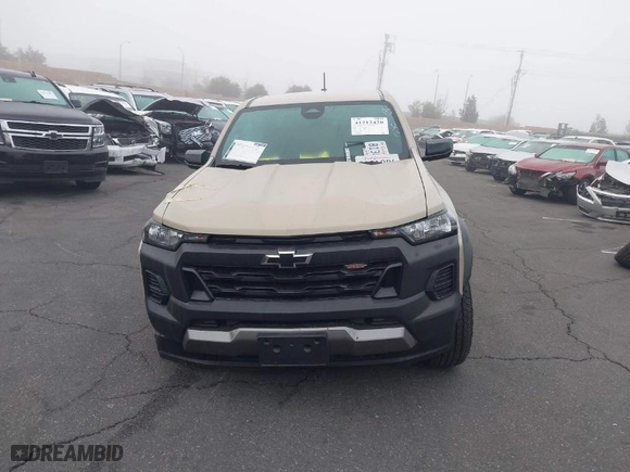 2024 Chevrolet Colorado 4WD Trail Boss with VIN 1GCPTEEK1R1210577, listed as a IAAI auction lot 41212420 with 3,193 mi miles. Bid and sale history available at carsss.com. Image 13.
