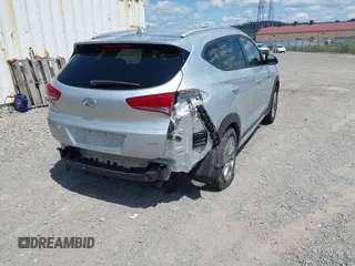 2018 Hyundai Tucson SEL with VIN KM8J3CA42JU736314, listed as a IAAI auction lot 40104931 with 68,677 mi miles and . Bid and sale history available at DreamBid. Image 6.