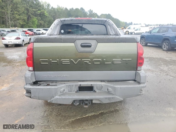 2002 Chevrolet Avalanche with VIN 3GNEK13T42G172064, listed as a Copart auction lot 51259735 with 212,715 mi miles and Salvage Title. Bid and sale history available at carsss.com. Image 6.