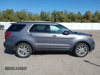 2013 Ford Explorer XLT with VIN 1FM5K8D85DGC94082, listed as a IAAI auction lot 41956976 with 174,017 mi miles and . Bid and sale history available at carsss.com. Image 13.