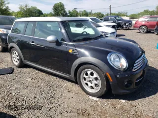 2014 MINI Clubman z VIN WMWZF3C54ET493599, wystawiony jako Copart lot #56404485 z przebiegiem 65 007 mil mil oraz Szkoda całkowita • Salvage title. Historia ofert i sprzedaży dostępna na DreamBid. Obrazek 4.