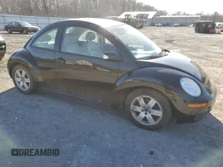 2007 Volkswagen New Beetle Coupe with VIN 3VWRW31CX7M514586, listed as a Copart auction lot 45674465 with 214,758 mi miles and Clean Title. Bid and sale history available at carsss.com. Image 4.