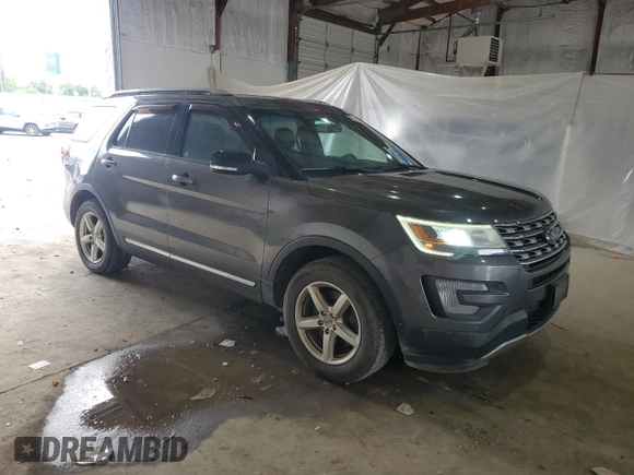 2017 Ford Explorer XLT with VIN 1FM5K8D83HGB61505, listed as a Copart auction lot 57856475 with 139,378 mi miles and Clean title. Bid and sale history available at DreamBid. Image 4.
