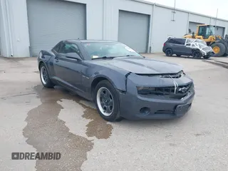2011 Chevrolet Camaro 2LS с VIN 2G1FA1ED1B9153917, выставлен на аукционе IAAI как лот 41068851 с пробегом 136 688 миль миль и . История ставок и продаж доступна на DreamBid. Изображение 1.