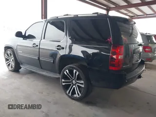2014 Chevrolet Tahoe LT z VIN 1GNSCBE01ER190342, wystawiony jako IAAI lot #41578109 z przebiegiem 204 781 mil mil oraz . Historia ofert i sprzedaży dostępna na DreamBid. Obrazek 3.