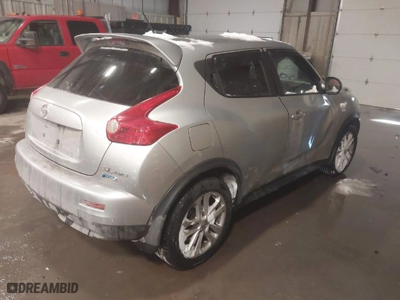 2012 Nissan Juke SV with VIN JN8AF5MV3CT113888, listed as a IAAI auction lot 41614010 with 142,134 mi miles. Bid and sale history available at carsss.com. Image 4.