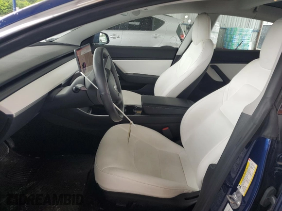 2019 Tesla Model 3 Mid Range z VIN 5YJ3E1EA1KF417900, wystawiony jako Copart lot #55310265 z przebiegiem 45 739 mil mil oraz Szkoda całkowita • Salvage title. Historia ofert i sprzedaży dostępna na DreamBid. Obrazek 7.
