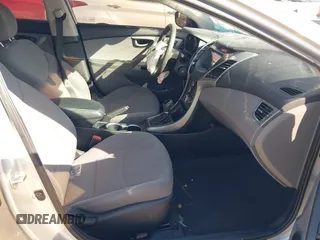 2015 Hyundai Elantra SE z VIN 5NPDH4AE8FH590181, wystawiony jako IAAI lot #42107147 z przebiegiem 107 083 mil mil oraz . Historia ofert i sprzedaży dostępna na DreamBid. Obrazek 5.