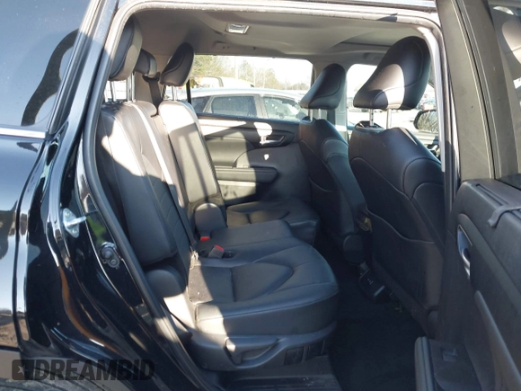 2024 Toyota Highlander LE with VIN 5TDKDRAH6RS051518, listed as a IAAI auction lot 41393093 with 23,305 mi miles and . Bid and sale history available at DreamBid. Image 8.