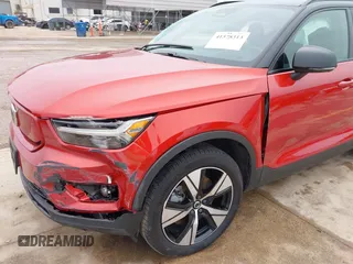 2021 Volvo XC40 with VIN YV4ED3UR7M2564563, listed as a IAAI auction lot 41578313 with 32,293 mi miles and . Bid and sale history available at carsss.com. Image 19.