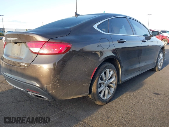 2015 Chrysler 200 C with VIN 1C3CCCCG5FN581946, listed as a IAAI auction lot 41919719 with 66,742 mi miles. Bid and sale history available at carsss.com. Image 4.