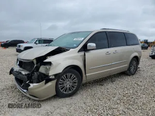 2014 Chrysler Town & Country Touring L z VIN 2C4RC1CG8ER228919, wystawiony jako Copart lot #50992815 z przebiegiem 160 367 mil mil oraz Szkoda całkowita • Salvage title. Historia ofert i sprzedaży dostępna na DreamBid. Obrazek 1.