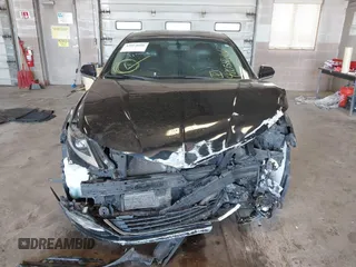 2013 Lincoln MKZ z VIN 3LN6L2G94DR823887, wystawiony jako IAAI lot #42054666 z przebiegiem 101 866 mil mil oraz . Historia ofert i sprzedaży dostępna na DreamBid. Obrazek 13.