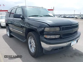 2005 Chevrolet Tahoe Z71 z VIN 1GNEC13T35R243319, wystawiony jako IAAI lot #42021248 z przebiegiem 301 747 mil mil oraz . Historia ofert i sprzedaży dostępna na DreamBid. Obrazek 1.