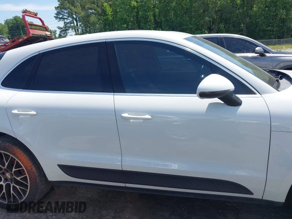2016 Porsche Macan S with VIN WP1AB2A58GLB51308, listed as a IAAI auction lot 42278290 with 109,199 mi miles and . Bid and sale history available at DreamBid. Image 13.