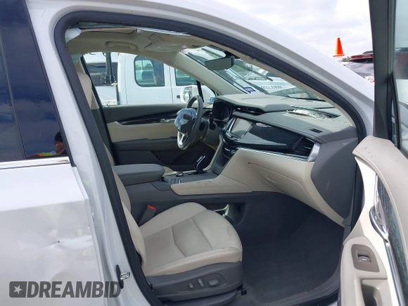 2020 Cadillac XT6 FWD Premium Luxury with VIN 1GYKPCRS9LZ115507, listed as a IAAI auction lot 42063929 with 40,256 mi miles and . Bid and sale history available at DreamBid. Image 5.