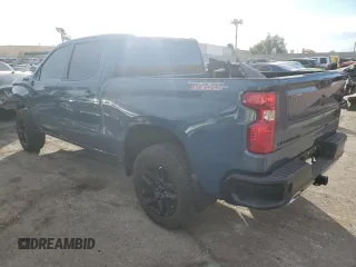 2024 Chevrolet Silverado 1500 Custom Trail Boss with VIN 3GCUDCE88RG260452, listed as a Copart auction lot 86317904 with 8,096 mi miles and Salvage Title. Bid and sale history available at carsss.com. Image 2.