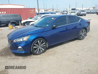 2020 Nissan Altima SR with VIN 1N4BL4CV4LC165329, listed as a IAAI auction lot 41777734 with 82,580 mi miles and . Bid and sale history available at carsss.com. Image 17.
