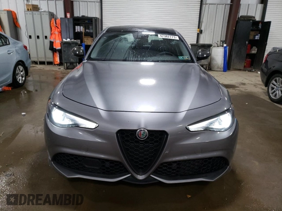 2019 Alfa Romeo Giulia Ti Sport with VIN ZARFANBN5K7615320, listed as a Copart auction lot 47382773 with 30,788 mi miles. Bid and sale history available at carsss.com. Image 5.