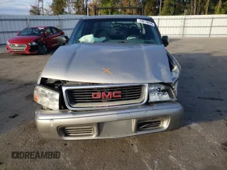2002 GMC Sonoma SLS with VIN 1GTCS195X28182192, listed as a Copart auction lot 79810694 with 202,368 mi miles and Salvage Title. Bid and sale history available at carsss.com. Image 5.