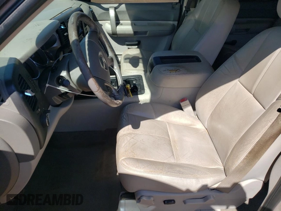 2008 GMC Sierra 1500 SLT с VIN 2GTEC13JX81164802, выставлен на аукционе Copart как лот 49981305 с пробегом 309 705 миль миль и Списание • Salvage title. История ставок и продаж доступна на DreamBid. Изображение 7.