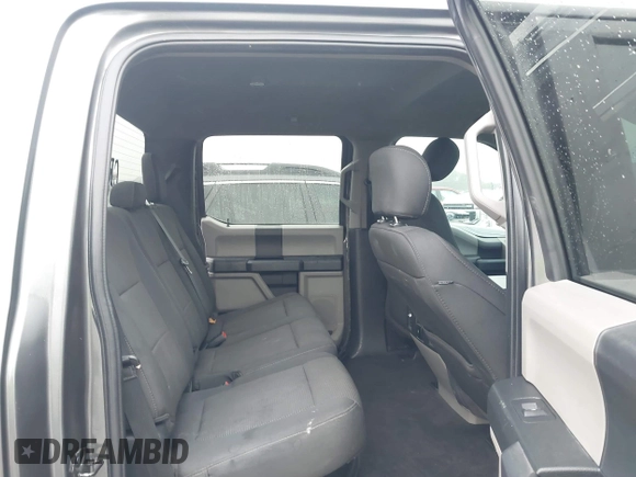 2020 Ford F-150 XL with VIN 1FTEW1CP5LKE36404, listed as a IAAI auction lot 41546645 with 60,372 mi miles. Bid and sale history available at carsss.com. Image 8.