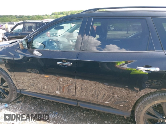 2018 Nissan Pathfinder SV with VIN 5N1DR2MM2JC655224, listed as a IAAI auction lot 42123716 with 101,654 mi miles and . Bid and sale history available at DreamBid. Image 14.