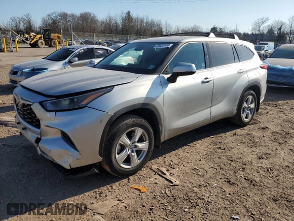 2022 Toyota Highlander L z VIN 5TDCZRBH2NS234381, wystawiony jako Copart lot #48407625 z przebiegiem 45 260 mil mil oraz Szkoda całkowita • Salvage title. Historia ofert i sprzedaży dostępna na DreamBid. Obrazek 1.