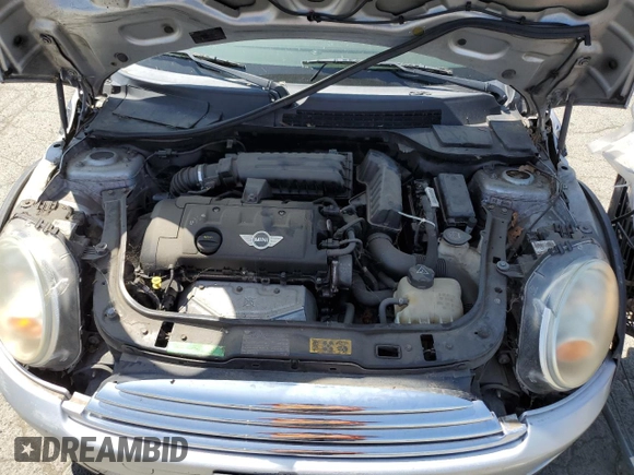 2008 MINI Hardtop with VIN WMWMF33528TT60211, listed as a Copart auction lot 55355705 with 112,027 mi miles and Clean Title. Bid and sale history available at DreamBid. Image 11.