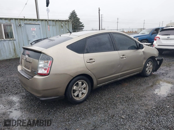 2005 Toyota Prius with VIN JTDKB20U253064323, listed as a IAAI auction lot 41798110 with 207,734 mi miles. Bid and sale history available at carsss.com. Image 4.